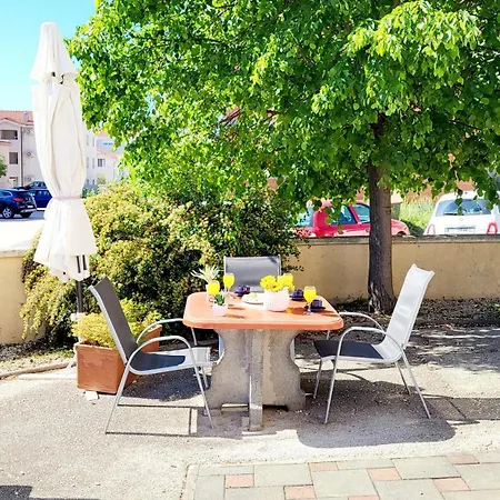 Blue Stone-with Parking, Terrace And Bbq * ザダル